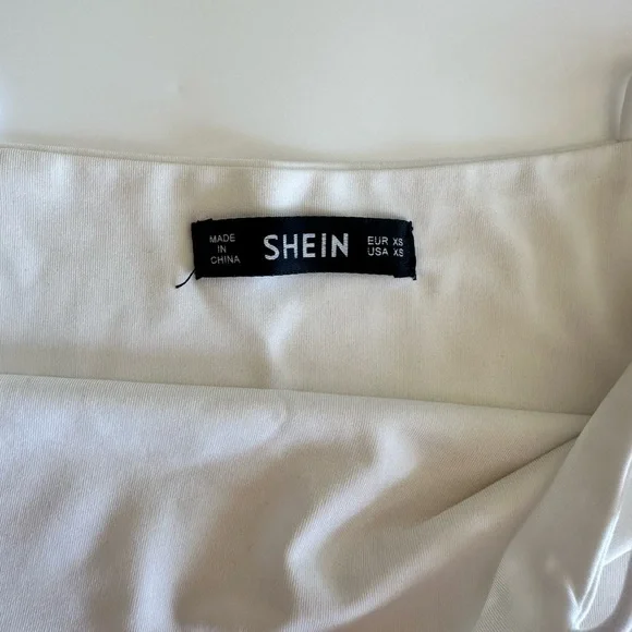 SHEIN Black Cropped Tank Top AND White Cropped Tank Top Bundle Size XS - Picture 3 of 10